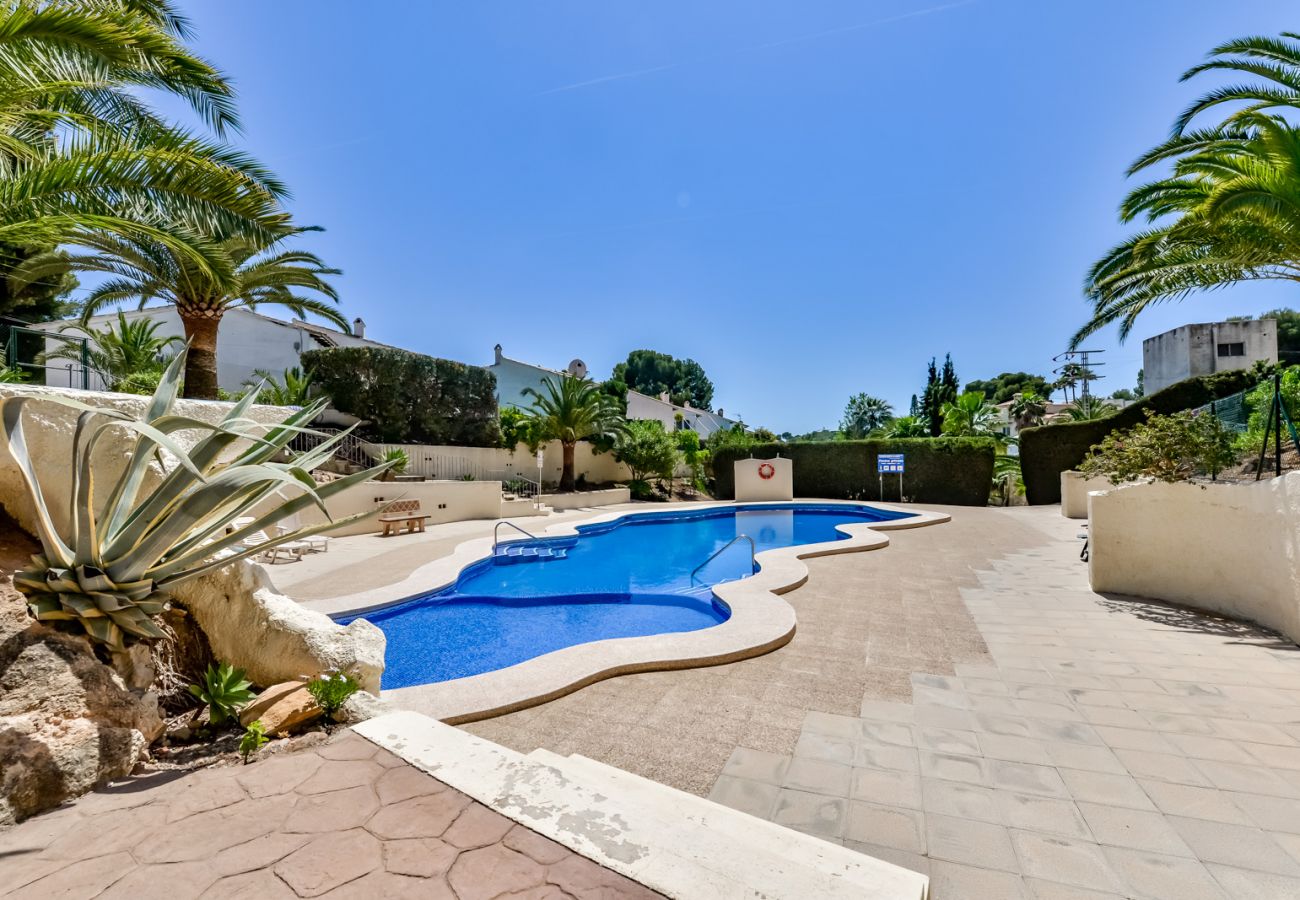 Bungalow in Moraira - SAN JAIME, schöner Bungalow in Moraira für 4 Erwachsene und 2 Kinder mit Gemeinschaftspool und kostenlosem WLAN