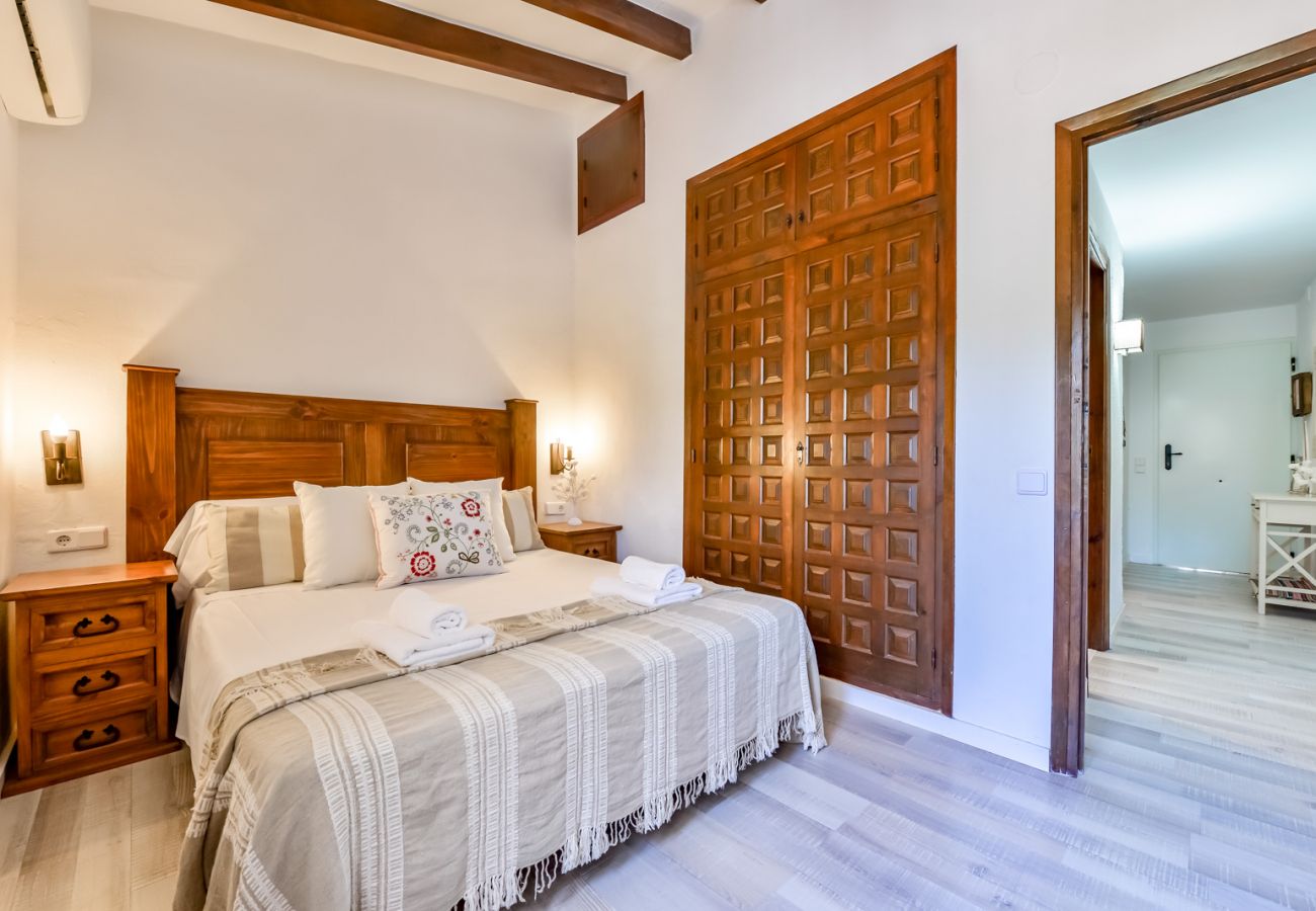 Bungalow in Moraira - SAN JAIME, schöner Bungalow in Moraira für 4 Erwachsene und 2 Kinder mit Gemeinschaftspool und kostenlosem WLAN