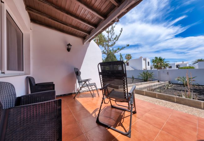 Ferienwohnung in Puerto del Carmen - Suite Abora - Entspannen Sie sich 500 m vom Strand entfernt, schnelles WLAN