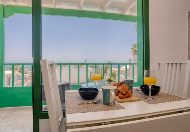 Ferienwohnung in Puerto del Carmen - Suite Princesa teguise mit Meerblick, 500 m vom Strand entfernt