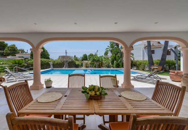 Villa in Benissa - Villa zur Miete in Benissa ACACIAS, in Cala Pinets mit privatem Schwimmbad für 6 pax 