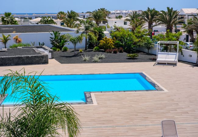 Ferienhaus in Costa Teguise - Sunset View-Modernes Ferienhaus mit Gemeinschaftspool