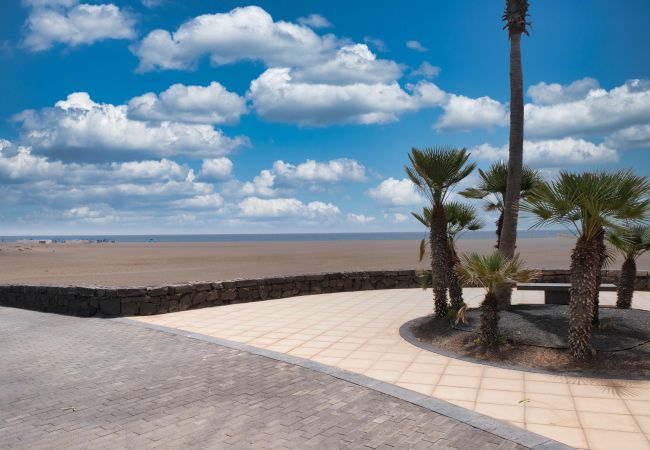 Ferienhaus in Puerto del Carmen - Casa Eva - 300 m vom Strand entfernt, privater Pool und schnelles WLAN