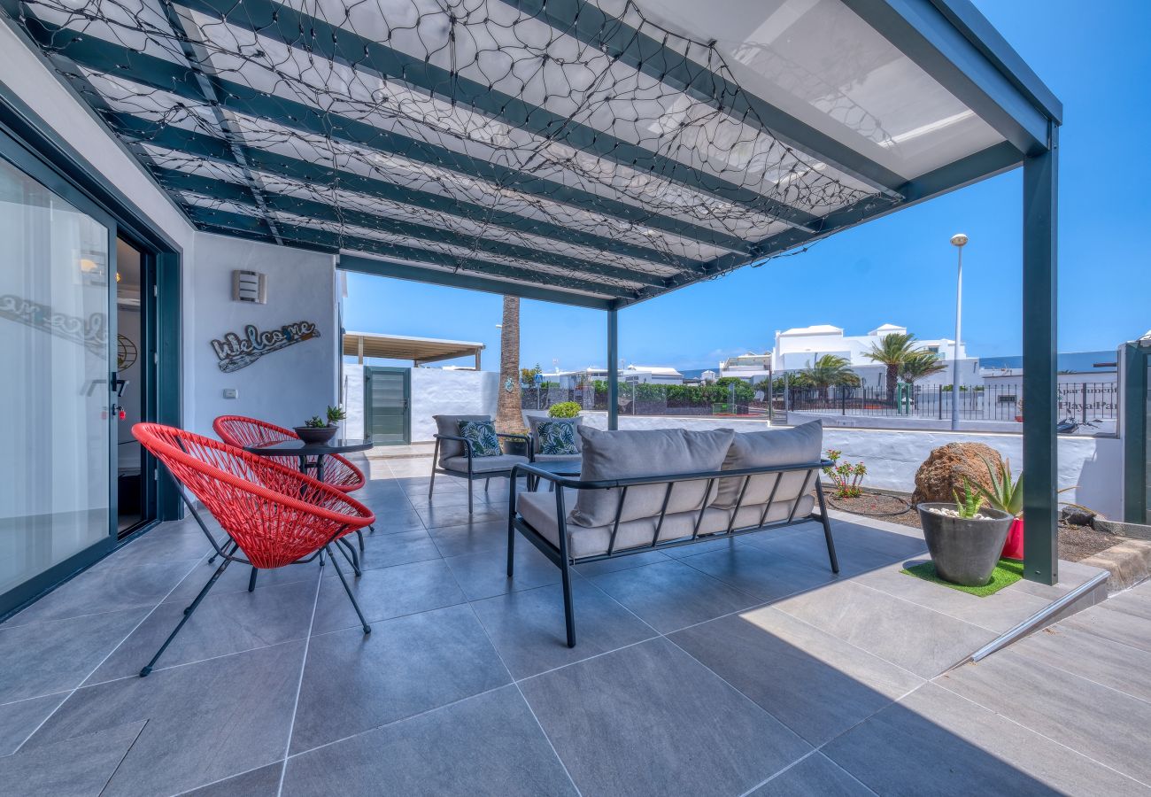 Ferienhaus in Puerto del Carmen - Casa Eva - 300 m vom Strand entfernt, privater Pool und schnelles WLAN