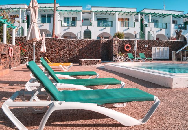 Ferienwohnung in Puerto del Carmen - Eva Vacation Home Pool & Relax - Sehr nah am Strand und gleichzeitig weit weg vom Chaos