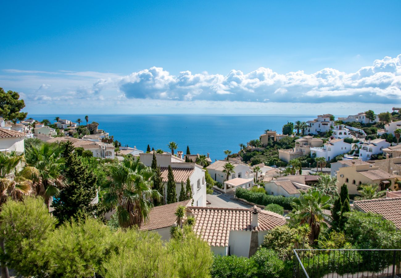 Villa in Benitatxell - LOXI, schöne Villa in Cumbre del Sol für 6 Personen mit privatem Pool und Meerblick.