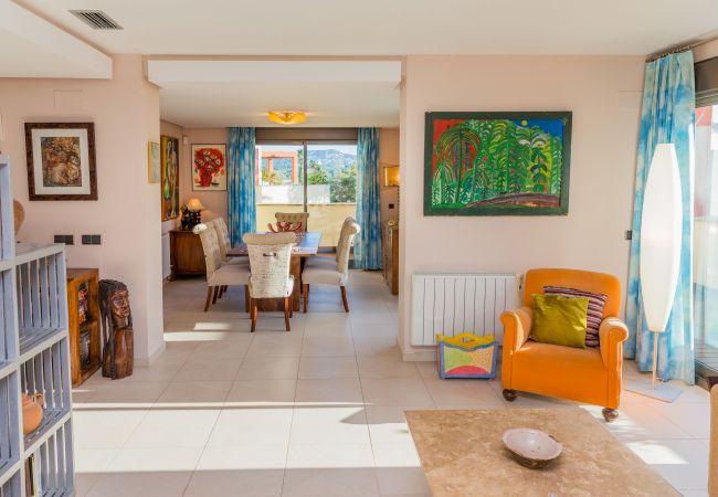 Ferienwohnung in Javea - Albamar Apartment Javea Arenal, mit großen Terrassen, Solarium, Klimaanlage und Gemeinschaftspool