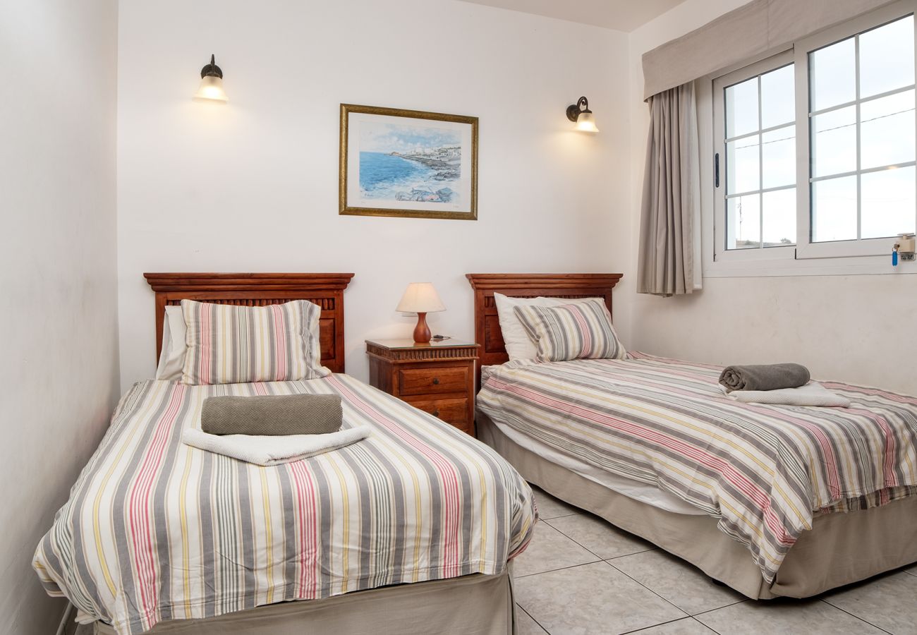 Ferienhaus in Tías - Haus mit Paradiesblick - Privater Pool, Whirlpool, Air-Con und BBQ By Lanzarote Vacation Homes