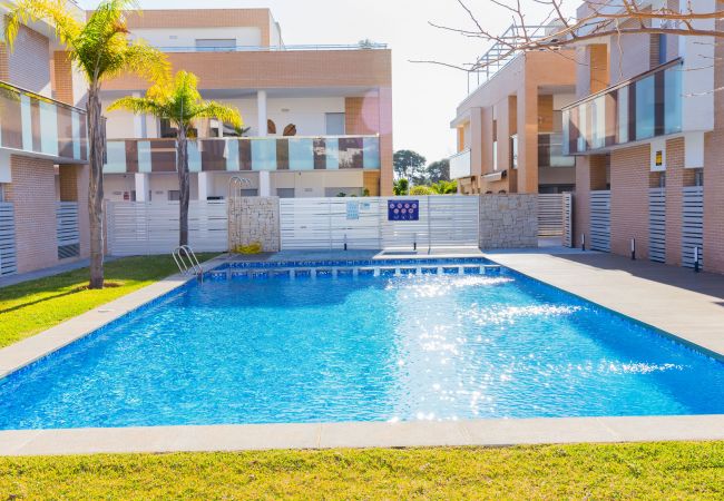 Ferienwohnung in Javea - Paraiso Verde Apartment Javea, Mit Klimaanlage, großer Terrasse, privatem Garten und Gemeinschaftspool 