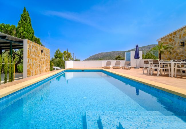 Villa in Pedreguer - Villa La Sella mit privatem Pool, Terrassen und Blick auf die Berge