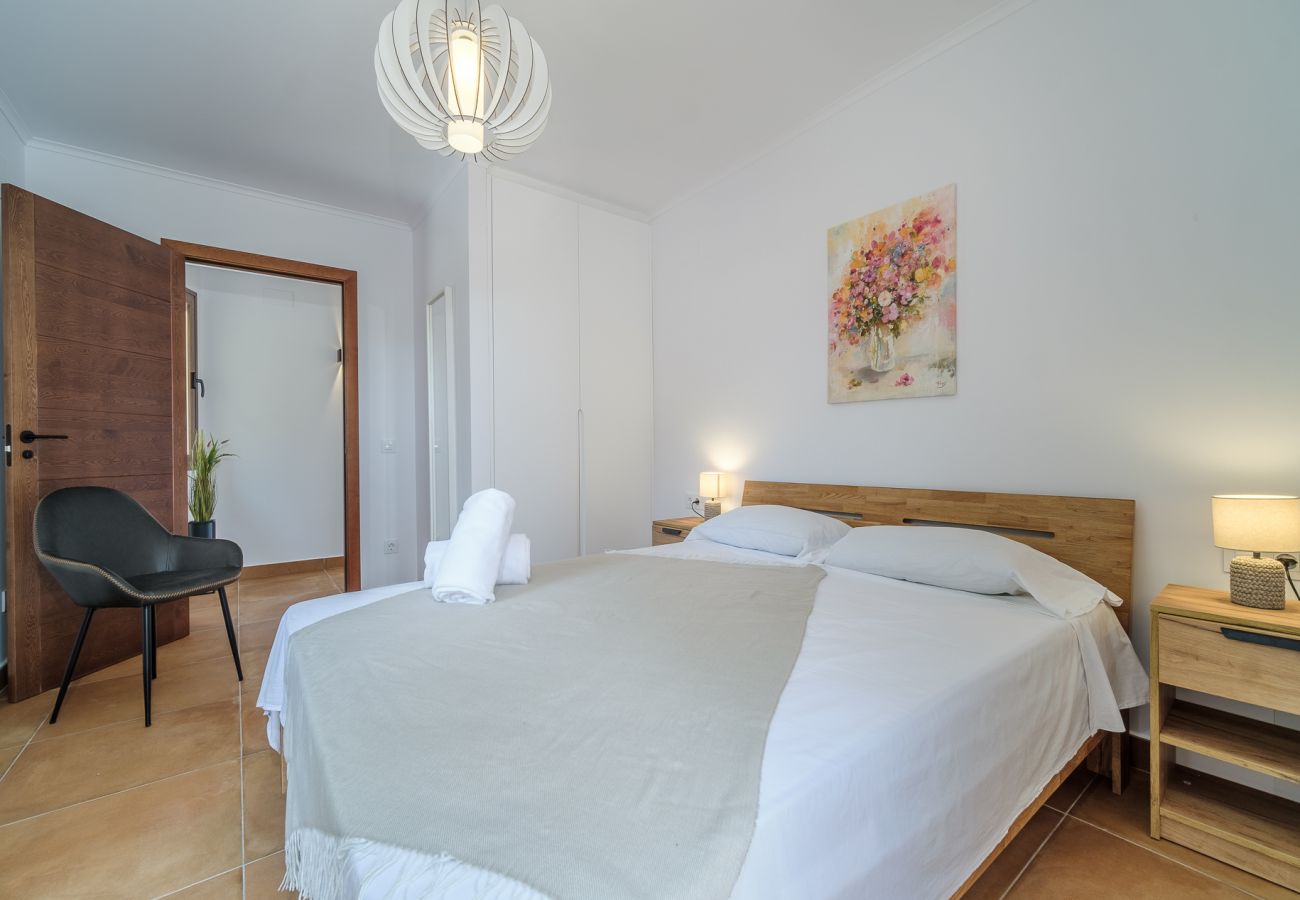 Villa in Pedreguer - Villa La Sella mit privatem Pool, Terrassen und Blick auf die Berge