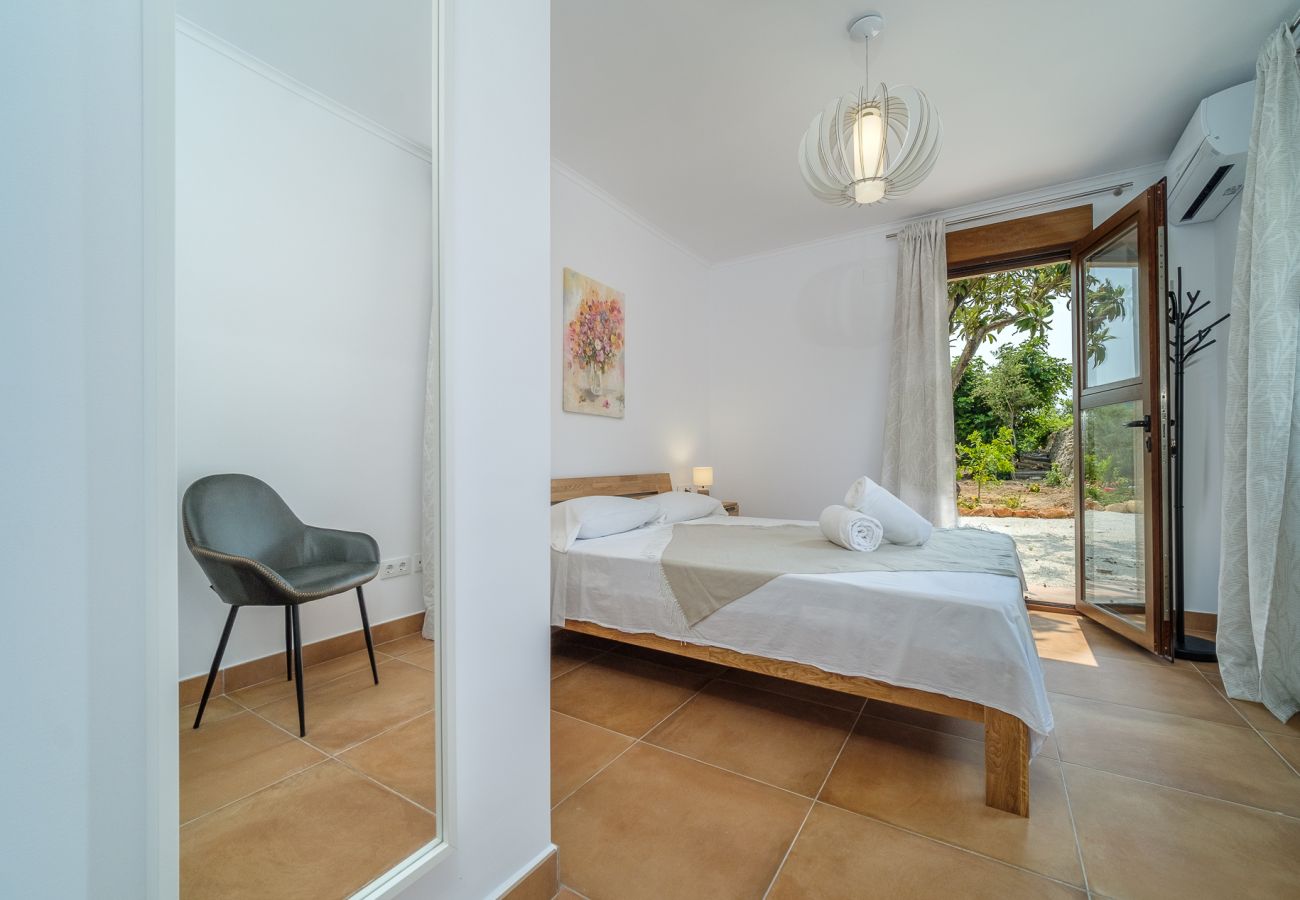 Villa in Pedreguer - Villa La Sella mit privatem Pool, Terrassen und Blick auf die Berge