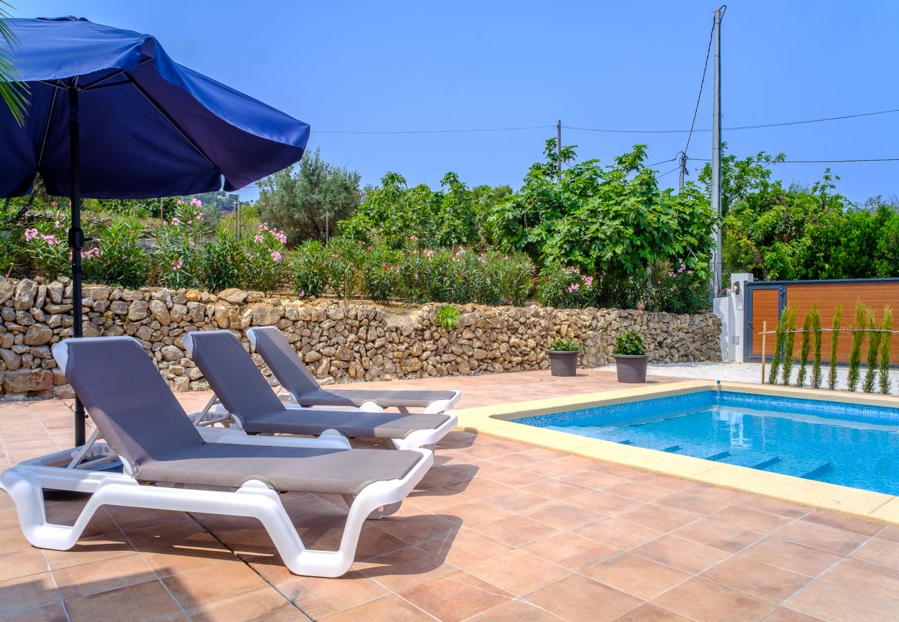 Villa in Pedreguer - Villa La Sella mit privatem Pool, Terrassen und Blick auf die Berge
