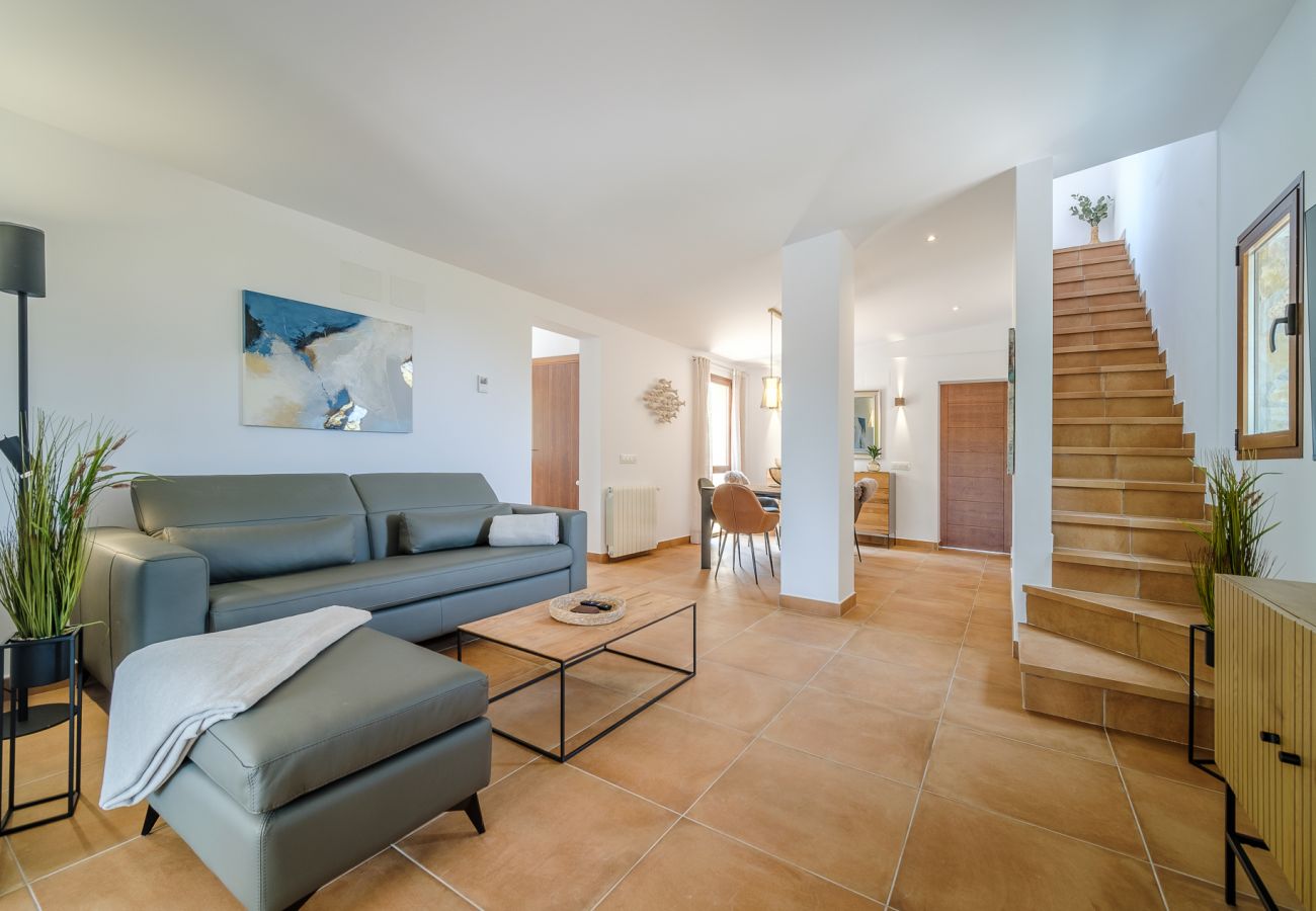 Villa in Pedreguer - Villa La Sella mit privatem Pool, Terrassen und Blick auf die Berge