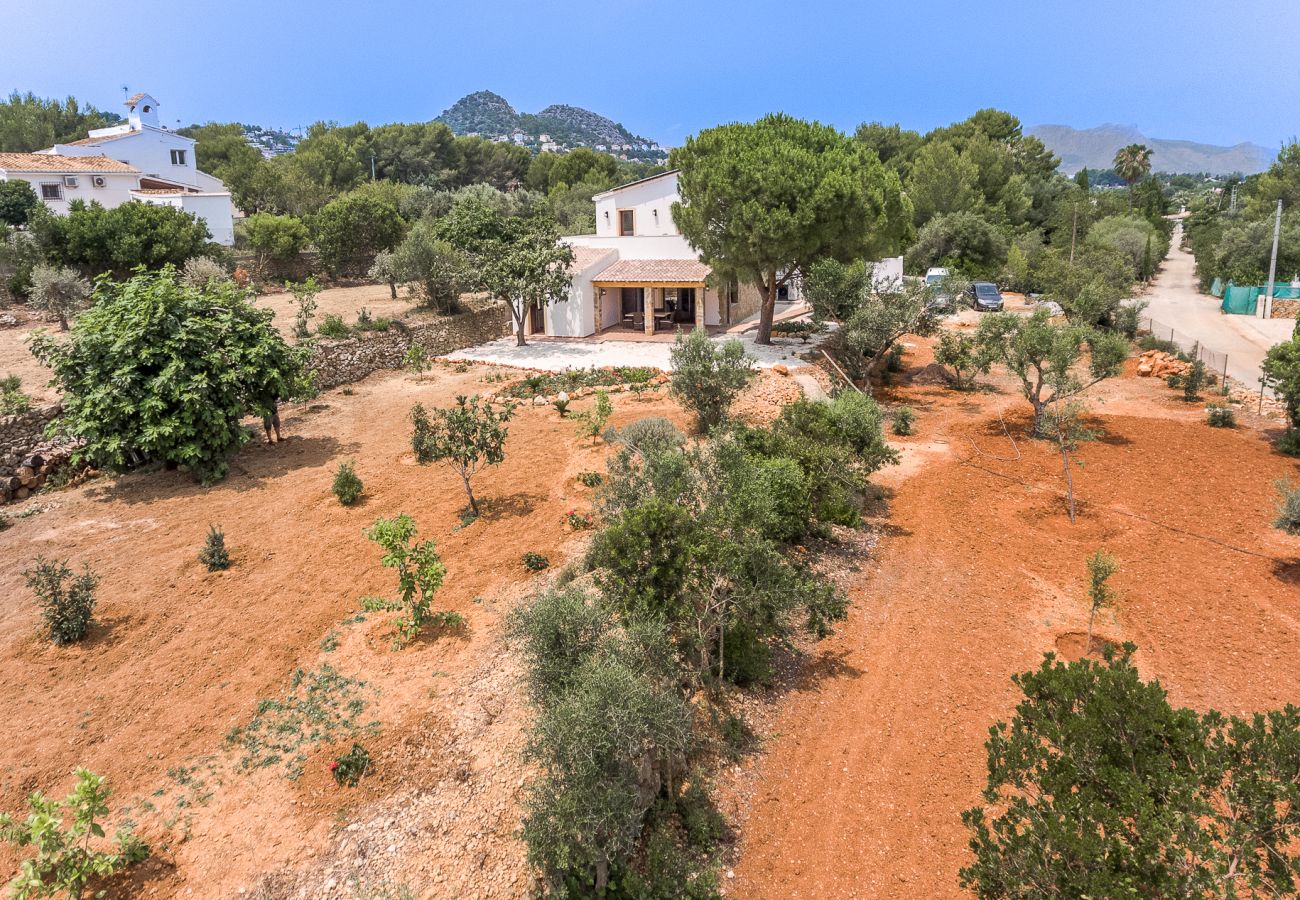 Villa in Pedreguer - Villa La Sella mit privatem Pool, Terrassen und Blick auf die Berge