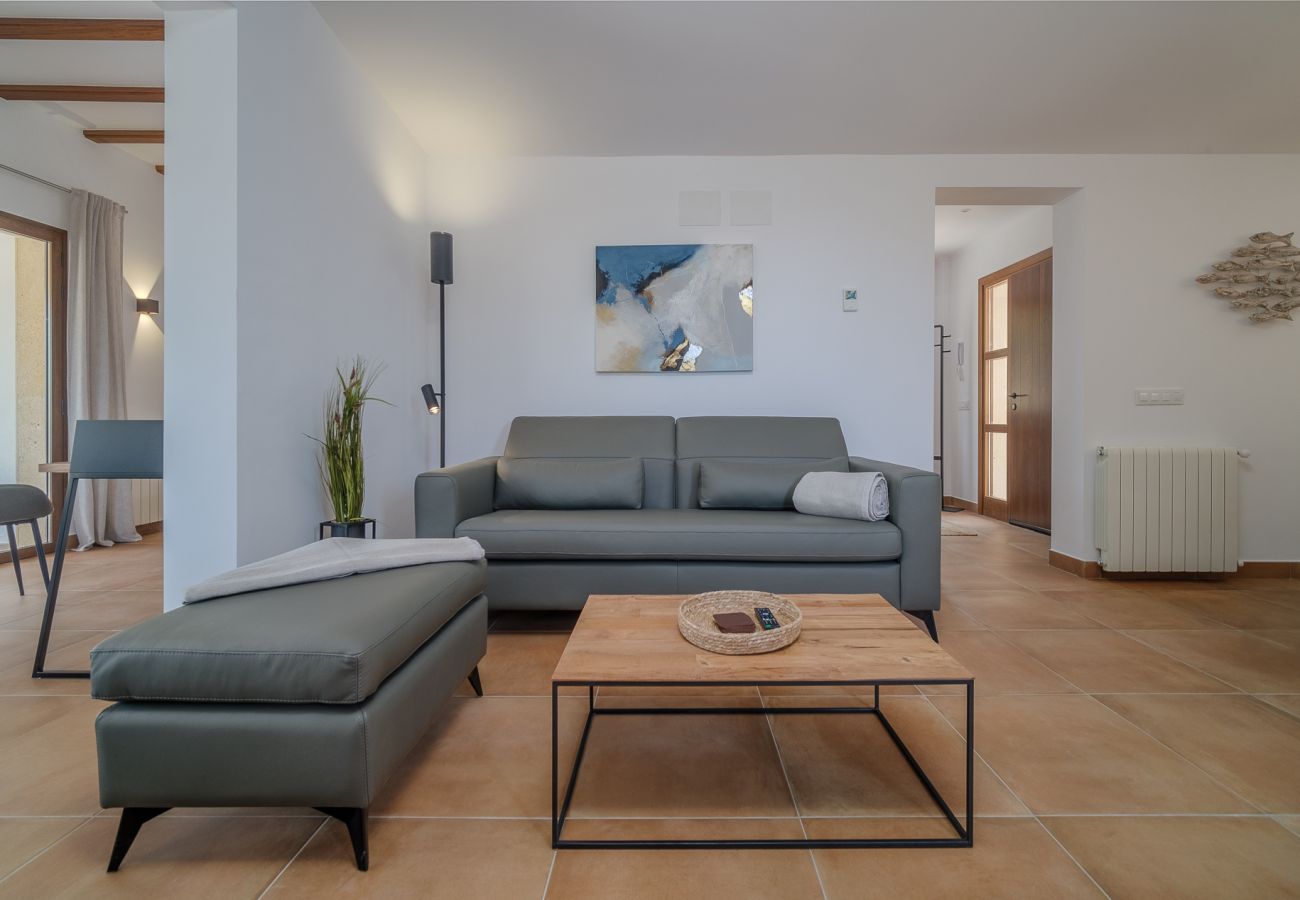 Villa in Pedreguer - Villa La Sella mit privatem Pool, Terrassen und Blick auf die Berge