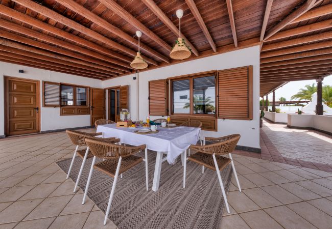 Ferienhaus in Puerto Calero - Casa Guayre - privater Swimmingpool, Grill, Klimaanlage 
