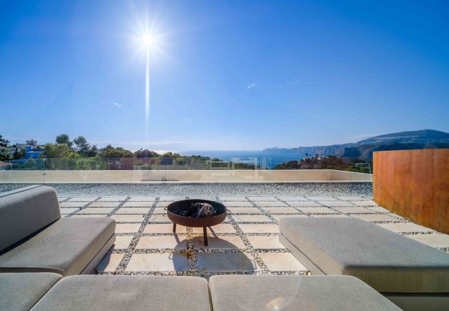 Villa in Javea - Villa Iris Javea, mit Infinity-Pool und Meerblick