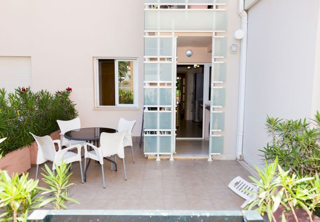 Ferienwohnung in Javea - Golden Gardens Bliss Apartment II Javea Arenal, mit Terrasse, Klimaanlage und Gemeinschaftspool