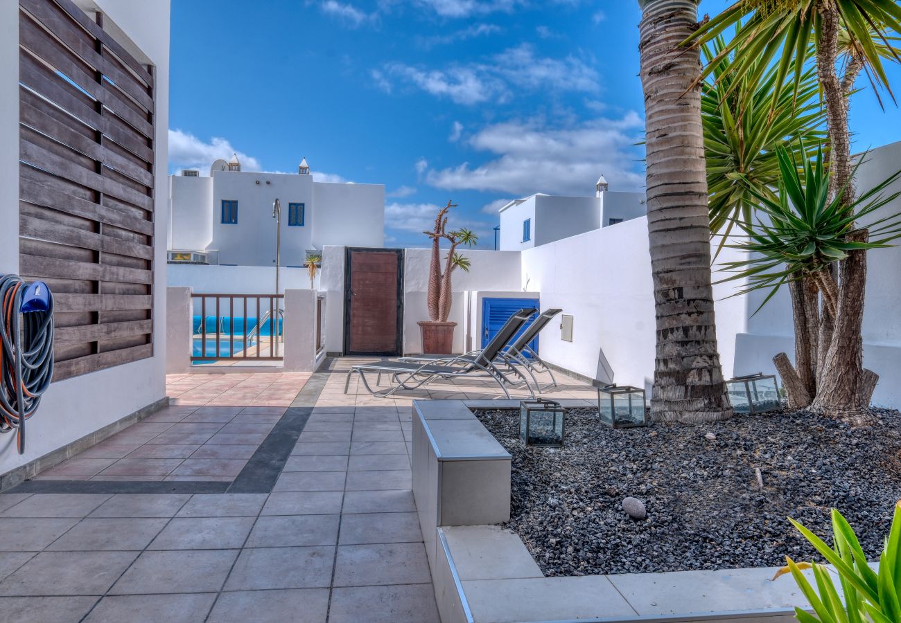 Ferienhaus in Playa Blanca - Playa Blanca Sunset - Private pool and BBQ By Lanzarote Vacation Homes