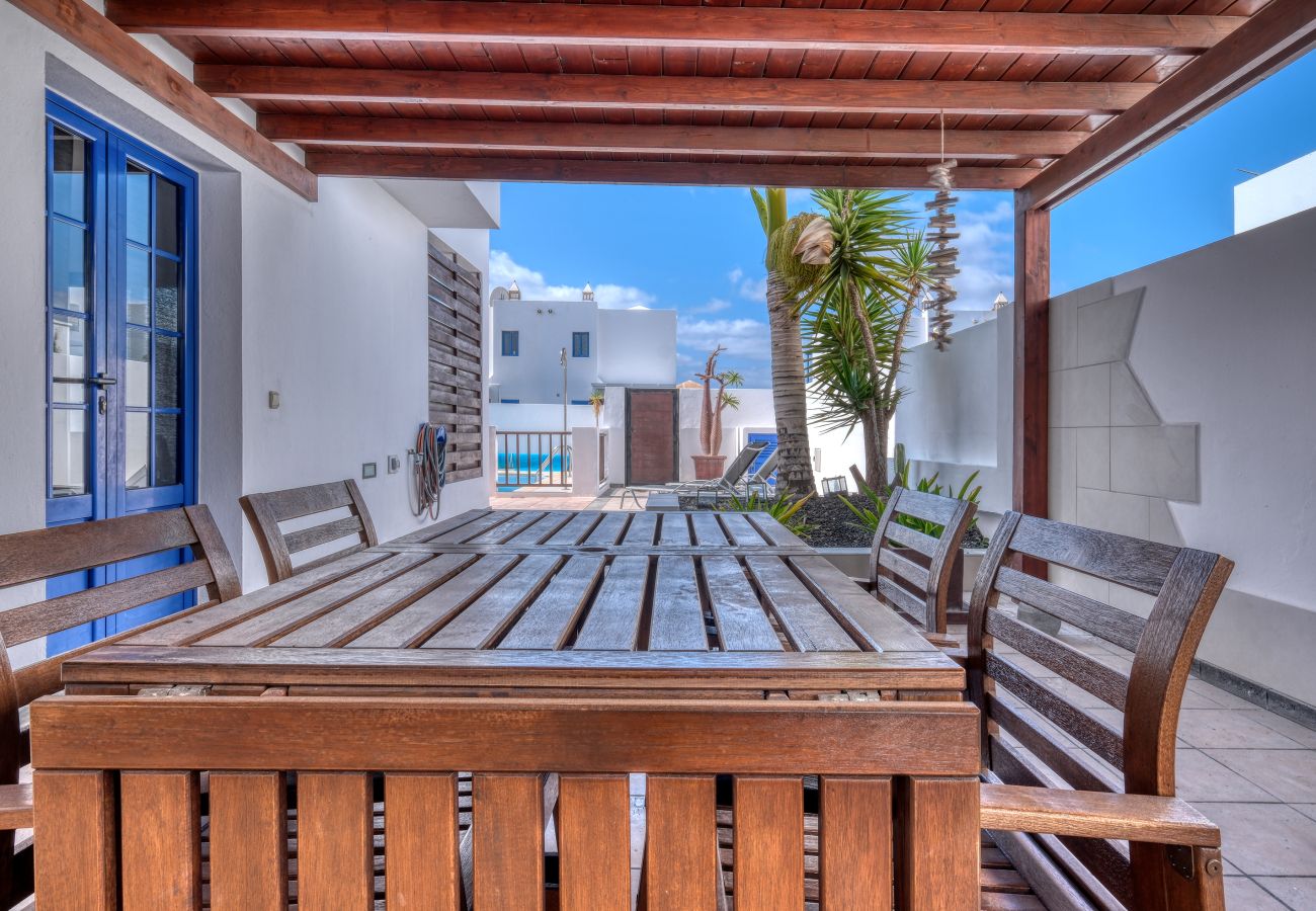 Ferienhaus in Playa Blanca - Playa Blanca Sunset - Private pool and BBQ By Lanzarote Vacation Homes