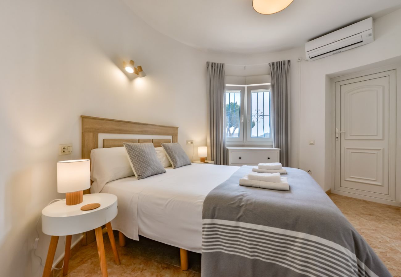 Villa in Moraira - Ferienhaus in Moraira, CLEO Mit beheiztem Pool