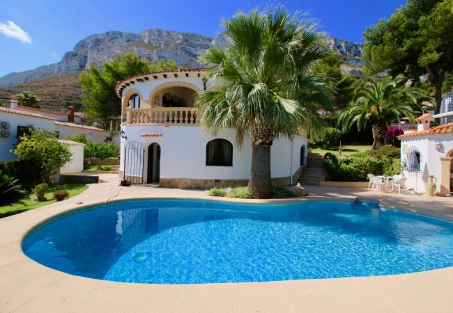 Villa/Dettached house in Denia - Luxurious Villa San Juan DH 6 people with air conditioning and WIFI
