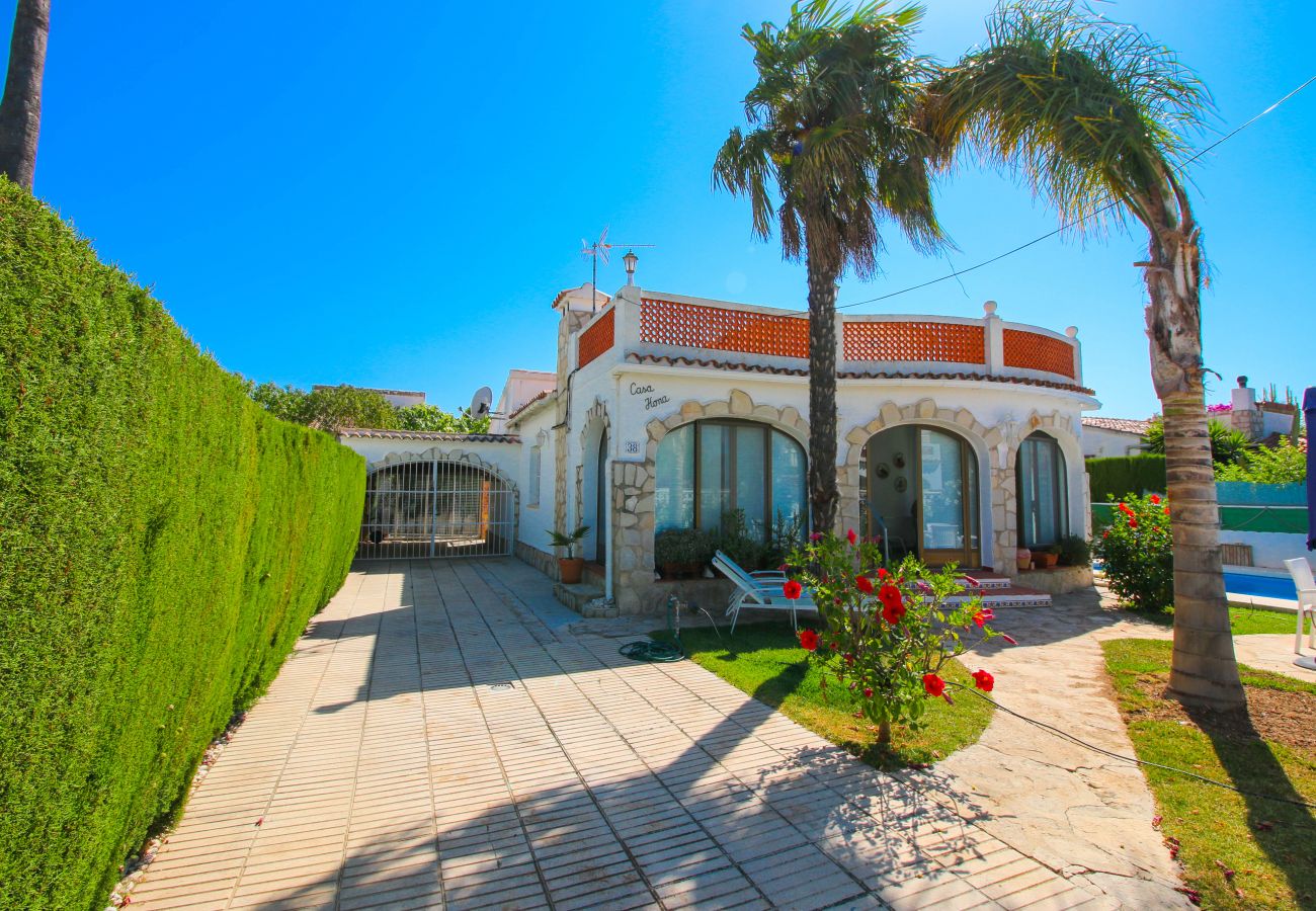 Villa in Els Poblets - Villa with garden with lawn Els Poblets Ilona