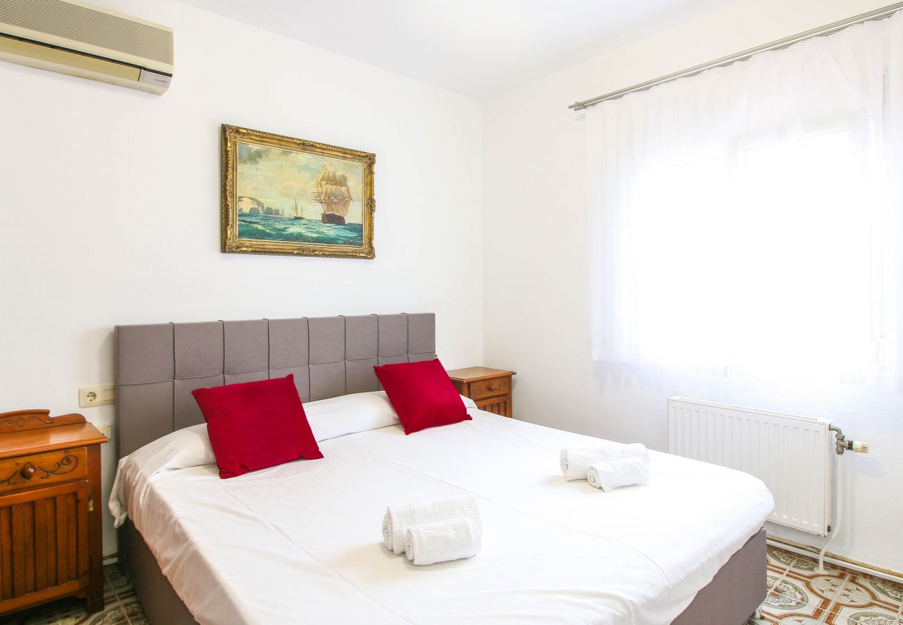 Villa in Els Poblets - Villa with garden with lawn Els Poblets Ilona
