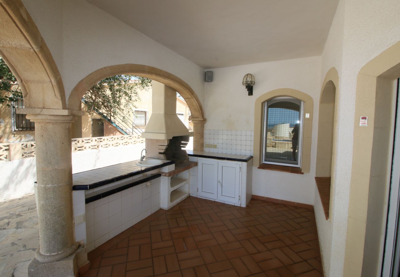 Villa in Denia - Beachfront Villa with pool Las Marinas TH