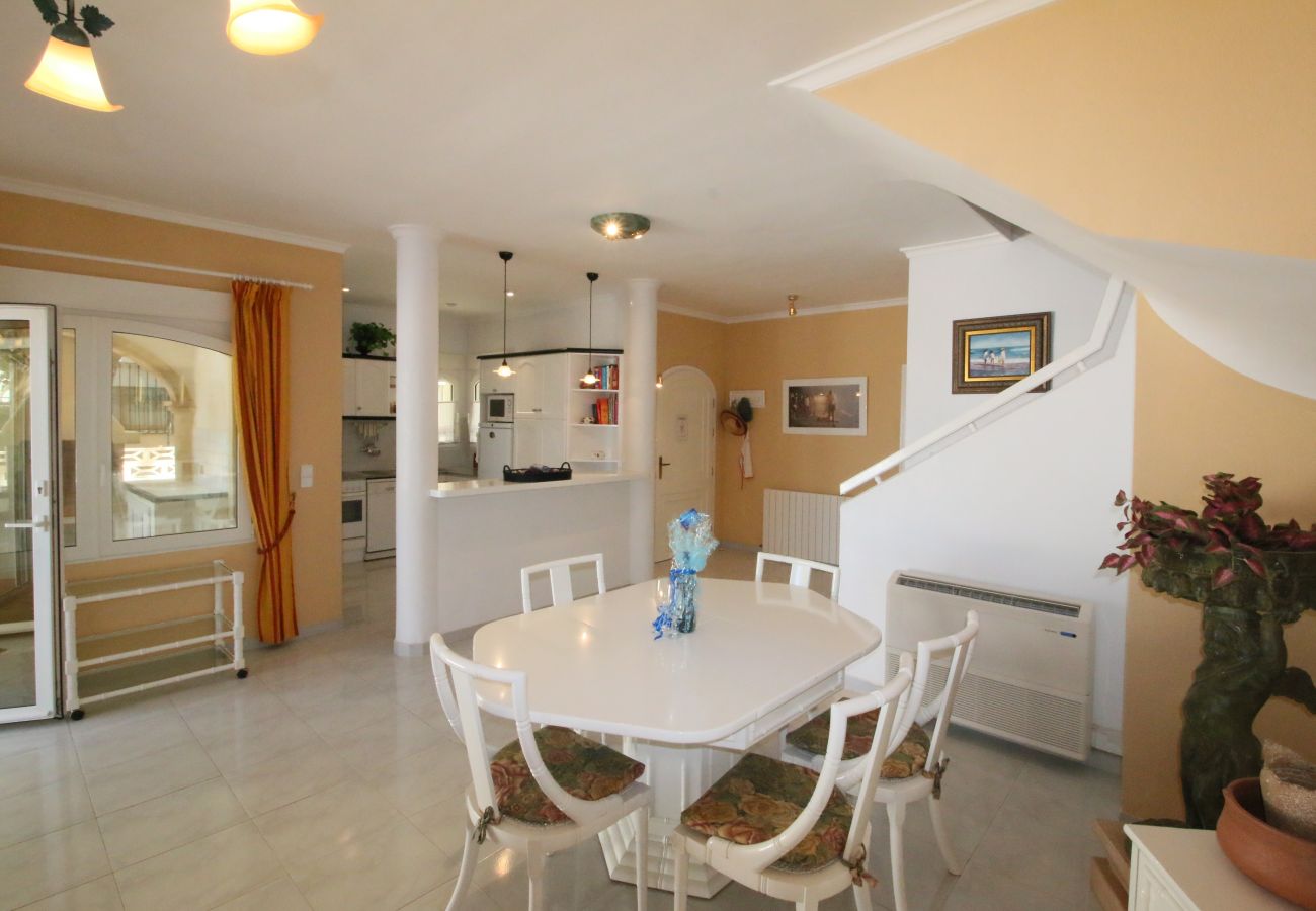 Villa in Denia - Beachfront Villa with pool Las Marinas TH