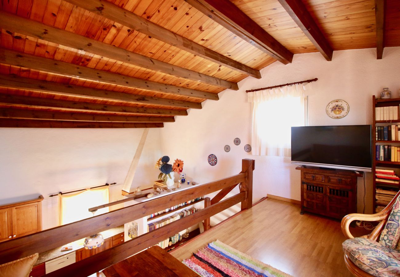 Villa in Denia - Rustic Villa with pool Marquesa GR