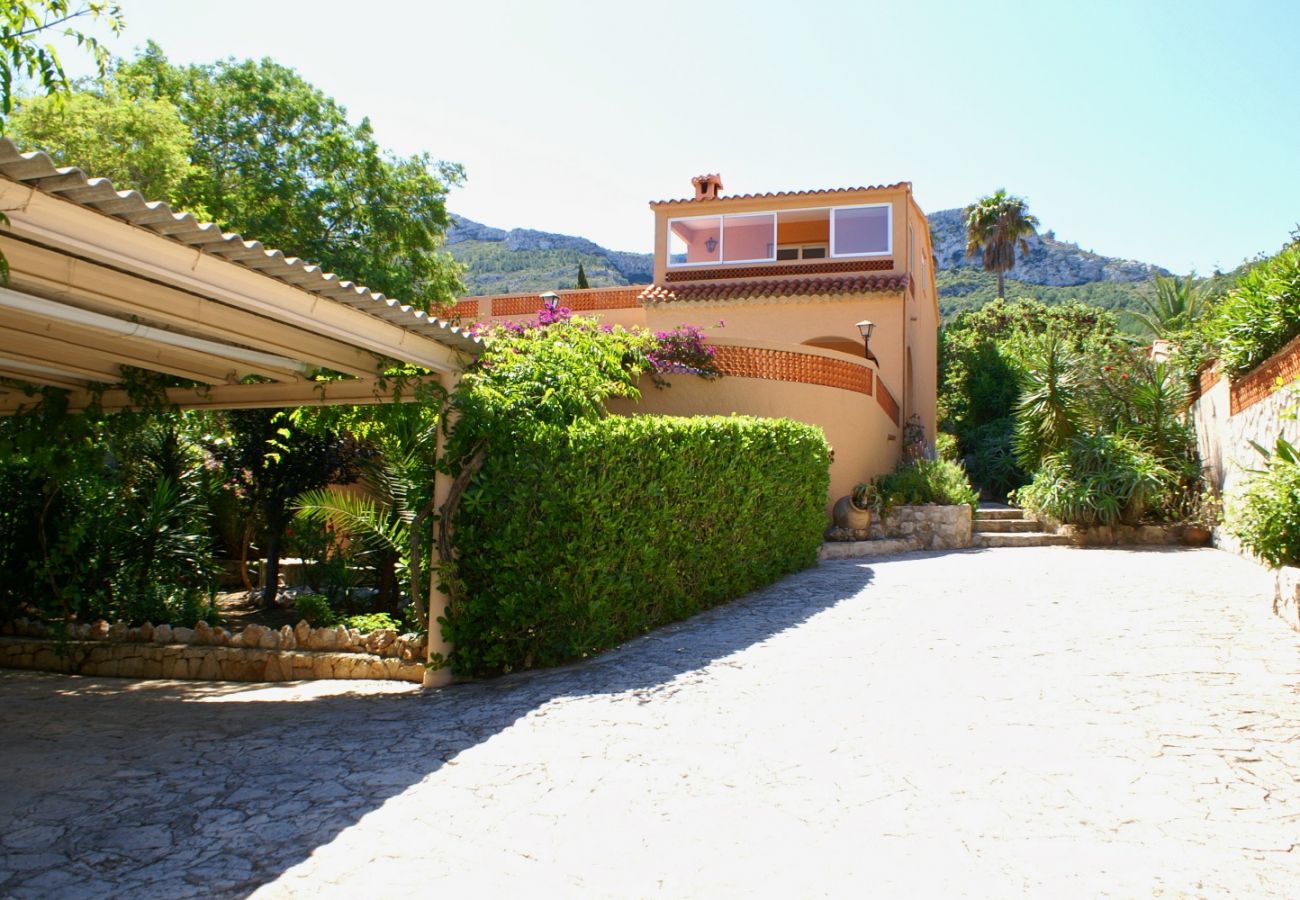 Villa in Denia - Rustic Villa with pool Marquesa GR