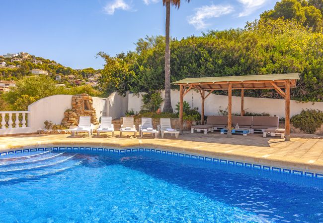 Villa/Dettached house in Moraira - MATISSE, Large villa in Moraira for 9 pax, private pool and free wifi