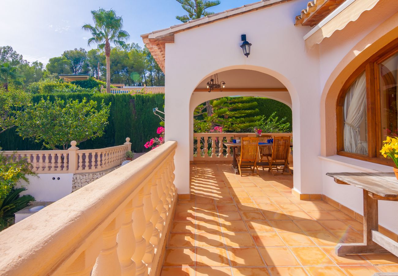 Villa in Benissa - SONRISAS, Villa for 8 pax with private pool and free wifi.