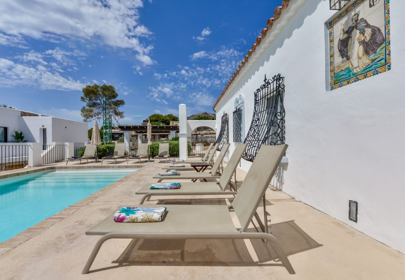 Villa in Moraira - Villa for rent in El Portet de Moraira, SAN VICENTE, 50 mts from the water and private pool.