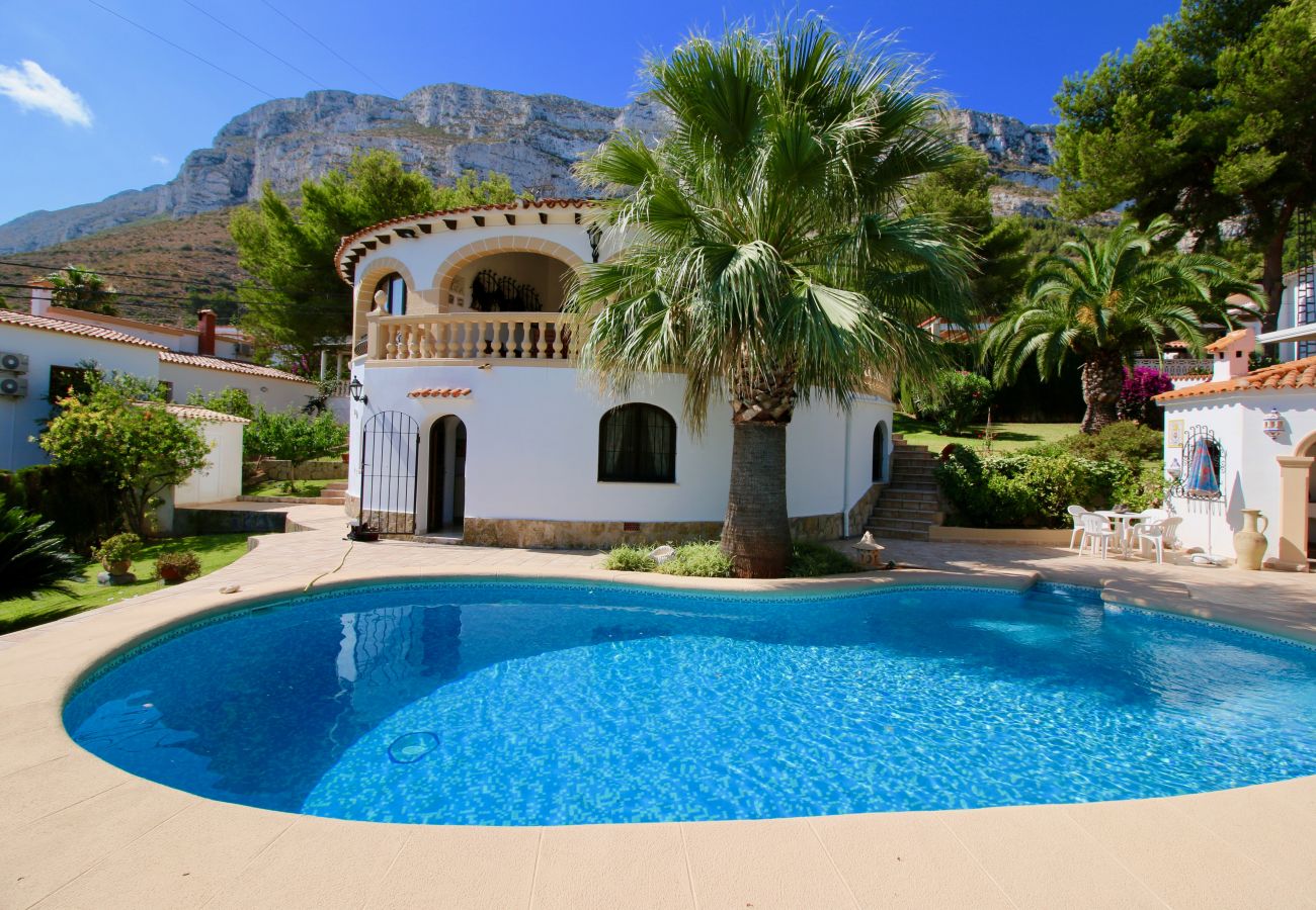 Villa in Denia - Luxurious Villa San Juan DH 4 people with air conditioning and WIFI