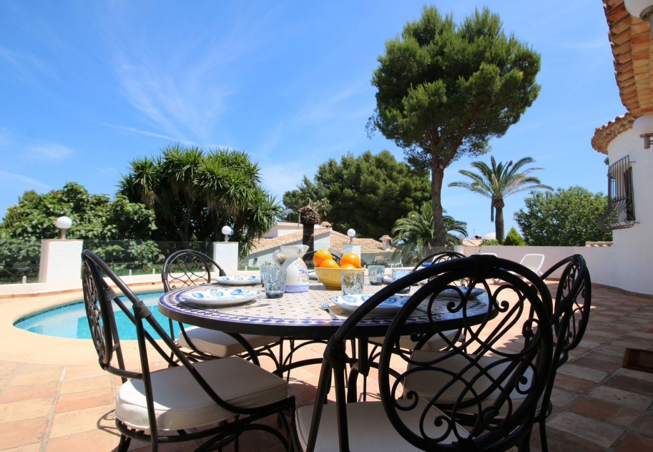 Villa in Denia - Luxurious villa with satellite TV, air conditioning and pool Marquise MB 8 people