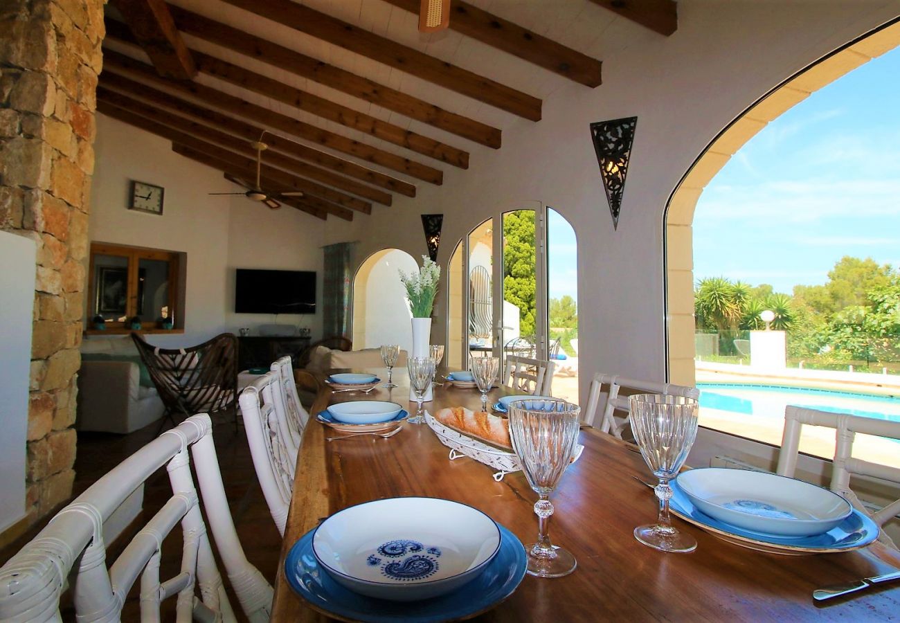 Villa in Denia - Luxurious villa with satellite TV, air conditioning and pool Marquise MB 8 people