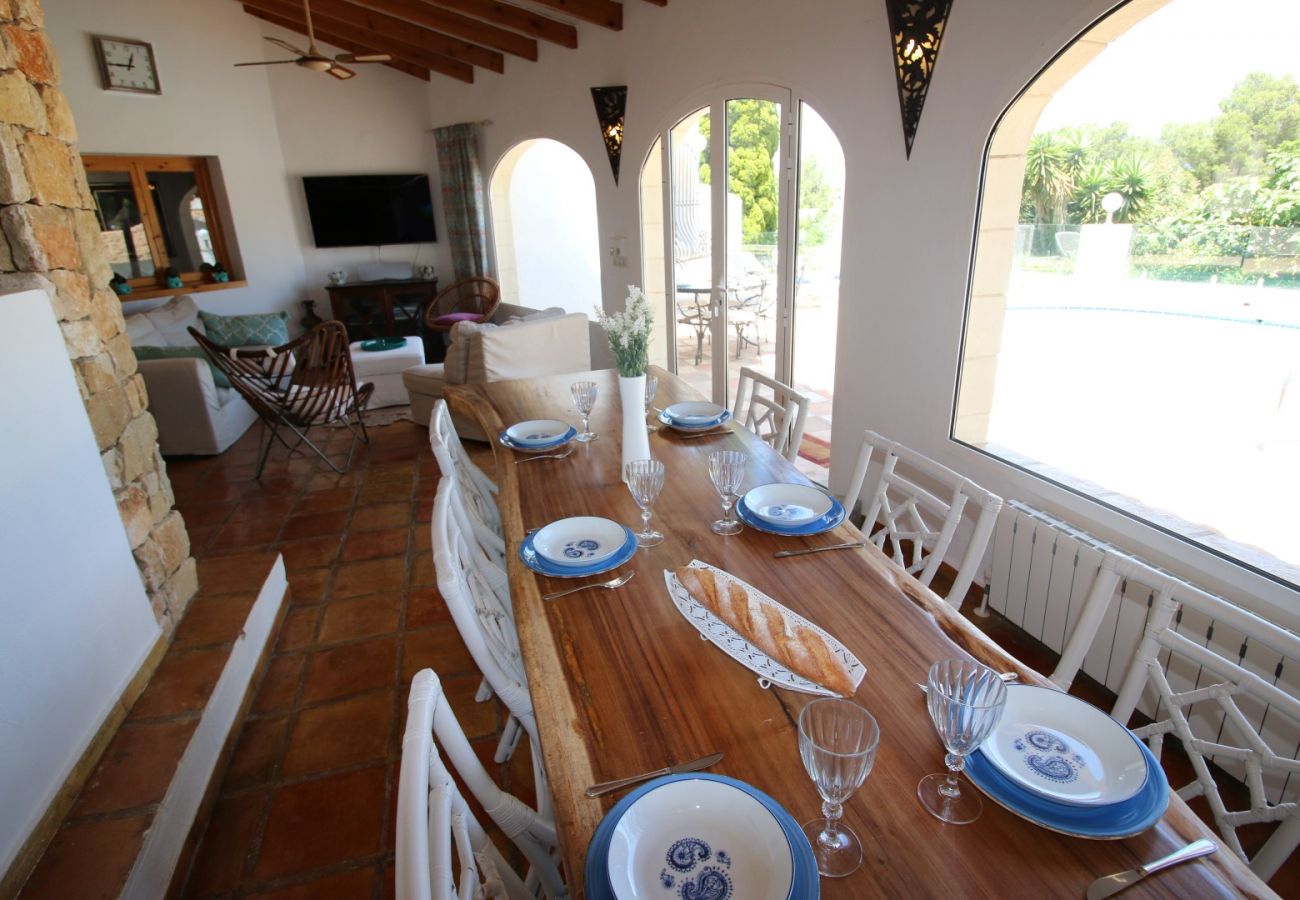 Villa in Denia - Luxurious villa with satellite TV, air conditioning and pool Marquise MB 8 people