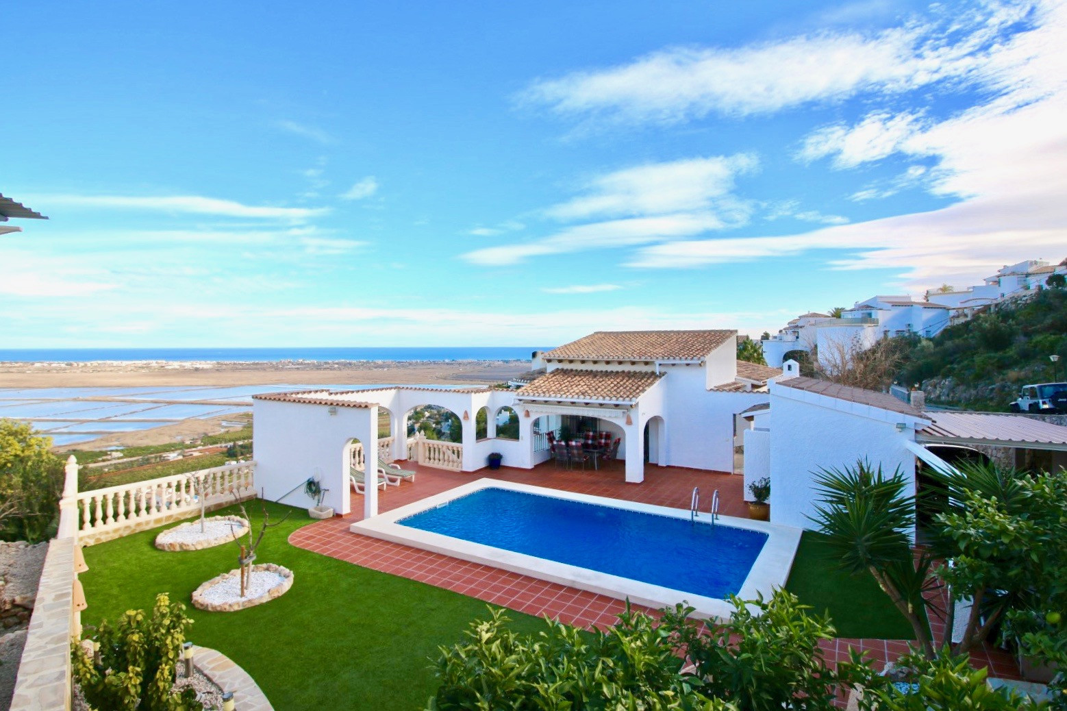 Beautiful Villa with garden and pool Monte Pego SK