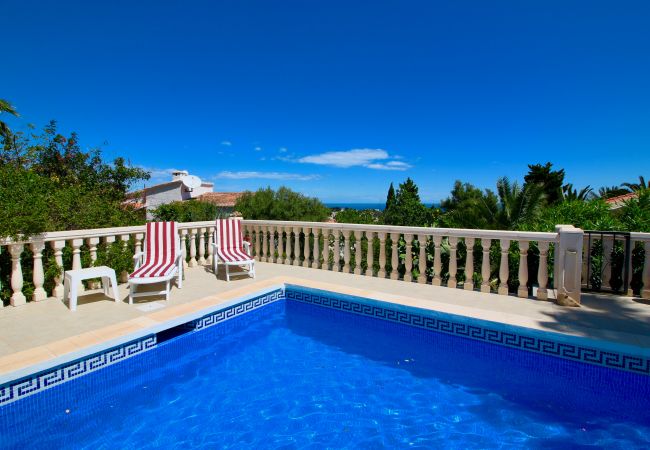 Villa in Denia - Beautiful Villa with views and pool Quijote LA