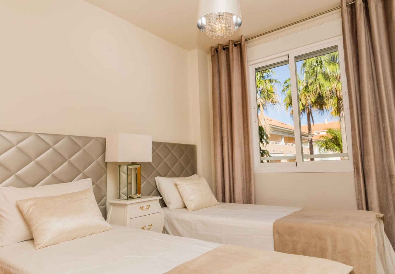 Apartment in Javea - Golden Gardens Apartment I Javea Arenal, Terrace, AACC, Wifi and only 600m from the Beach