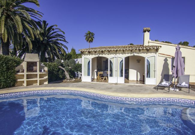 Villa in Moraira - MOSTOLES, Beautiful villa in Moraira for 6 pax with private pool and free wifi