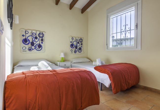 Villa in Moraira - MOSTOLES, Beautiful villa in Moraira for 6 pax with private pool and free wifi