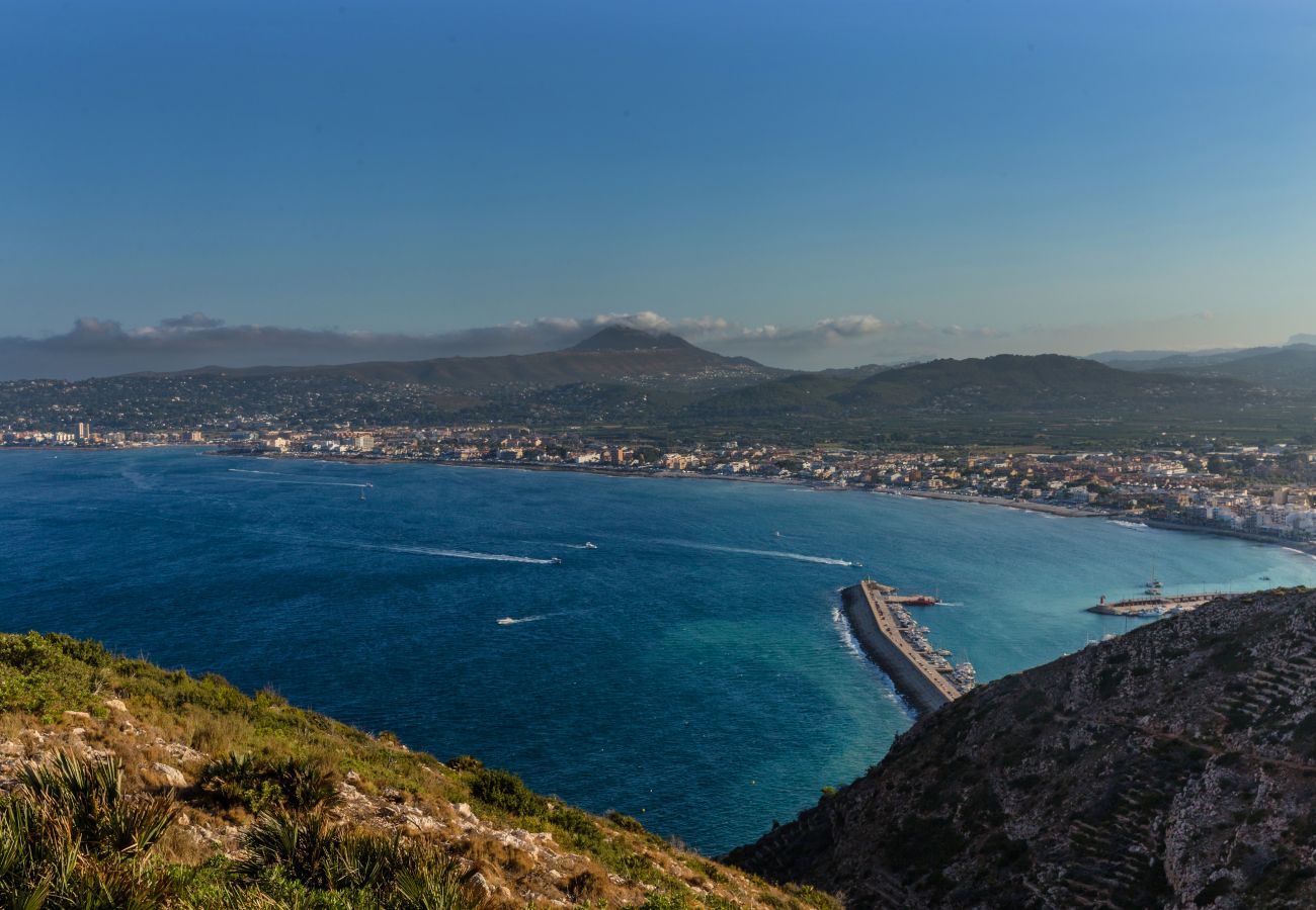 Apartment in Javea - Altamar Plus Apartment Javea Arenal, Stylish with AC, Wifi, Terrace and Pool	