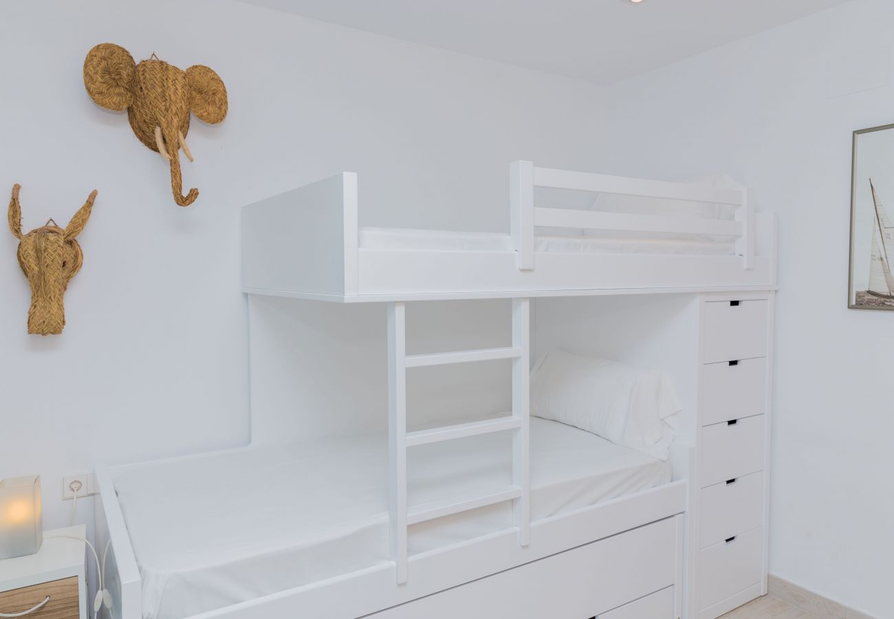 Apartment in Javea - Altamar Plus Apartment Javea Arenal, Stylish with AC, Wifi, Terrace and Pool	