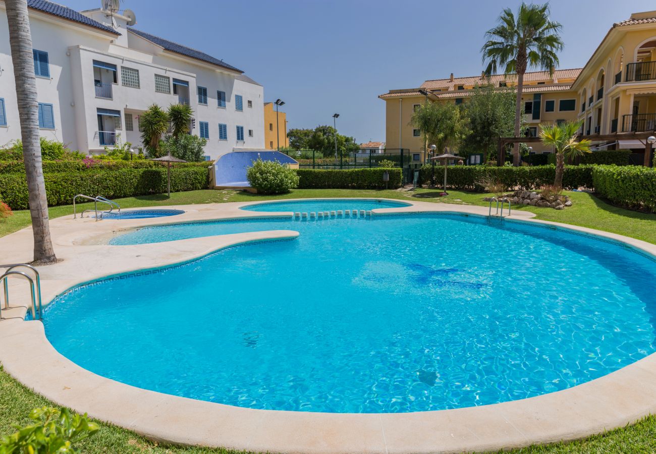 Apartment in Javea -  Luz de Javea I Apartment, Stylish with AC, Wifi, Terrace and Pool