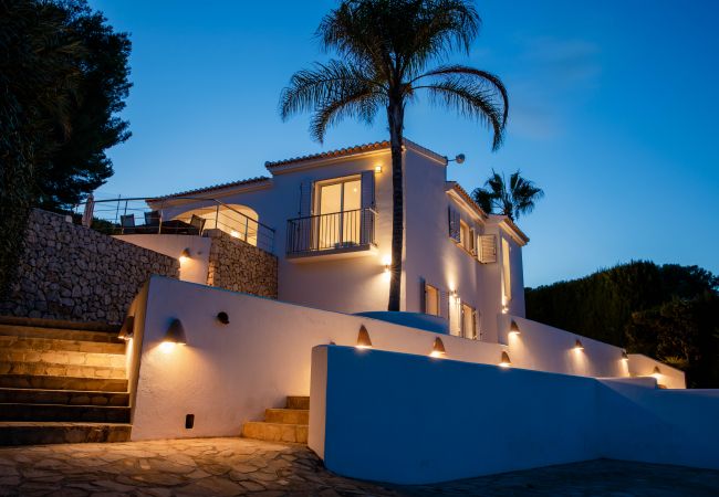 Villa in Benissa - LA PERLITA, beautiful villa for 6 pax, with sea views in Benissa coast, private pool and free wifi.