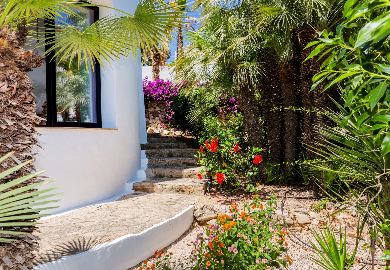 Villa in Javea - Villa Mediterraneo Cabo La Nao, Design villa With Private Pool and Sea View